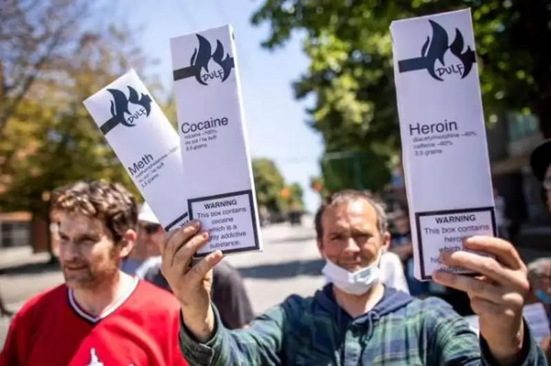 Канада временно разрешила хранение кокаина и других тяжелых наркотиков