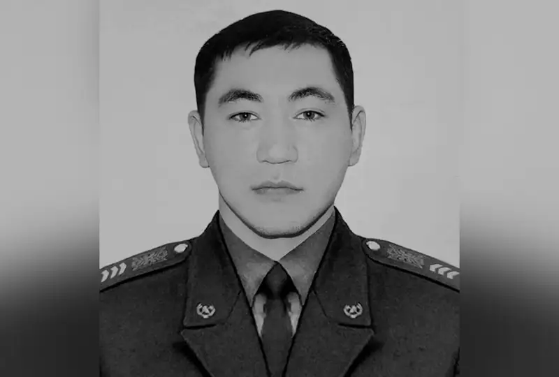 Қызметтік борышын өтеу кезінде көз жұмған өрт сөндіруші Айбын орденімен марапатталды
