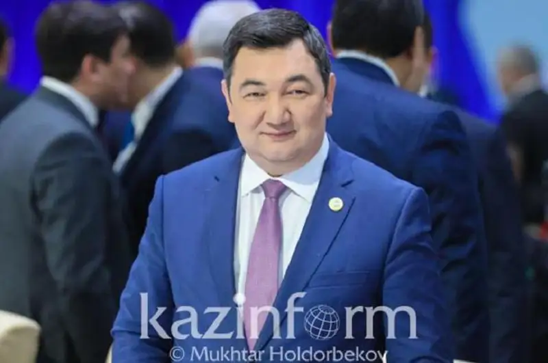 دارحان قىدىرالى «ۇلت قۇرۋ» تەرمينى تۋرالى: مەن «قازاق» دەگەنگە توقتايمىن