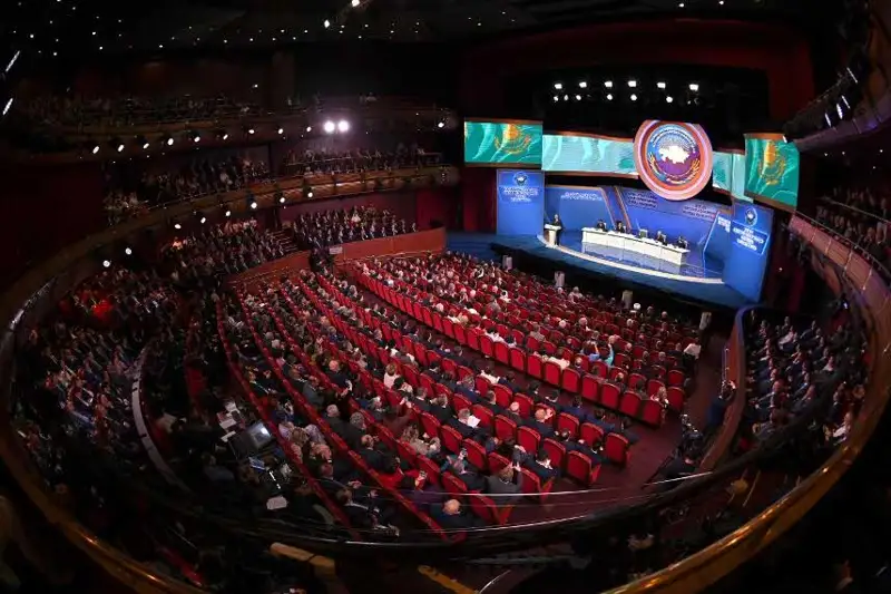 Вы полномочные представители идей мира и согласия – Президент обратился к членам АНК