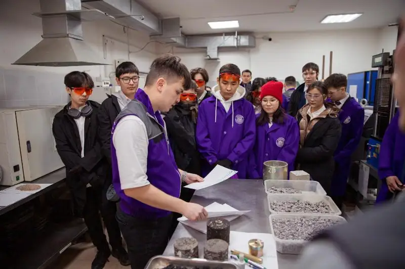 День открытых дверей прошел для учеников РФМШ Астана