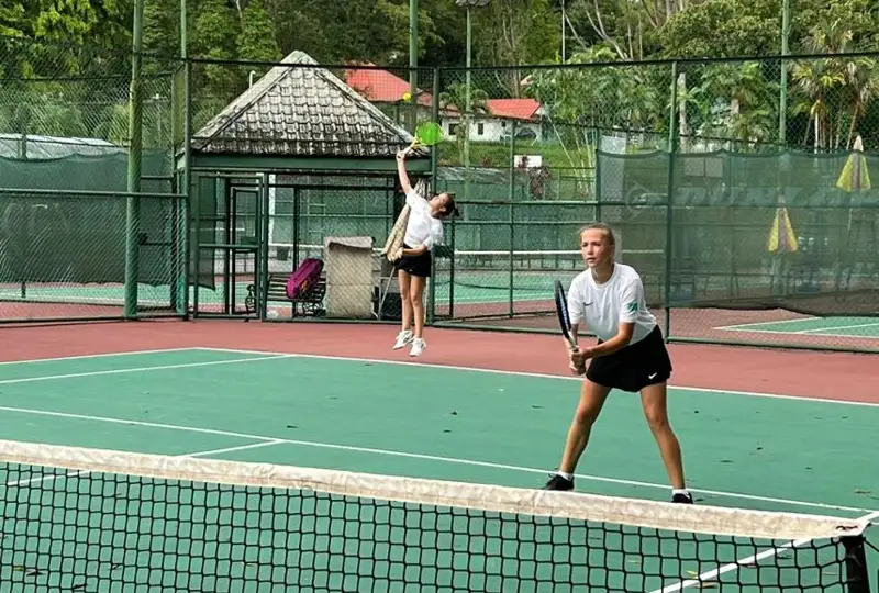 Казахстан сыграет с Австралией за путевку на чемпионат мира по теннису