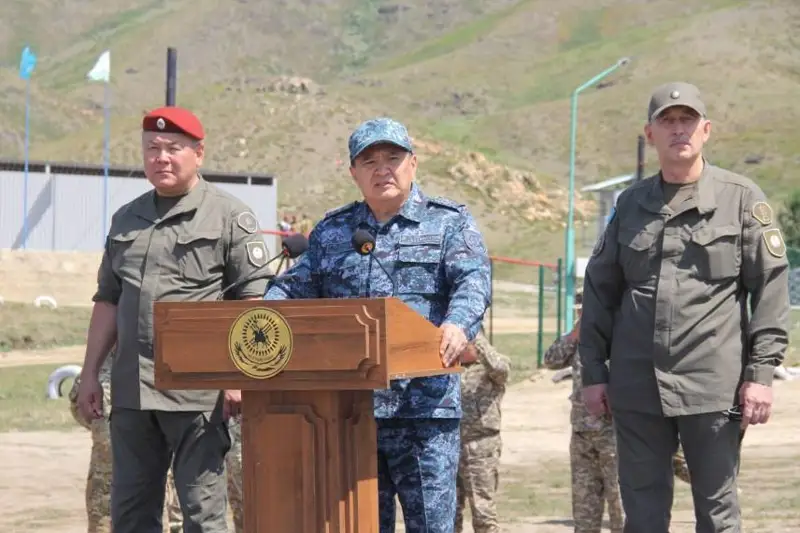 ىشكى ىستەر ءمينيسترى ۇلتتىق ۇلاننىڭ ارنايى جاساعىنداعى 19 جاۋىنگەرگە كۇرەڭ بەرەت تابىستادى