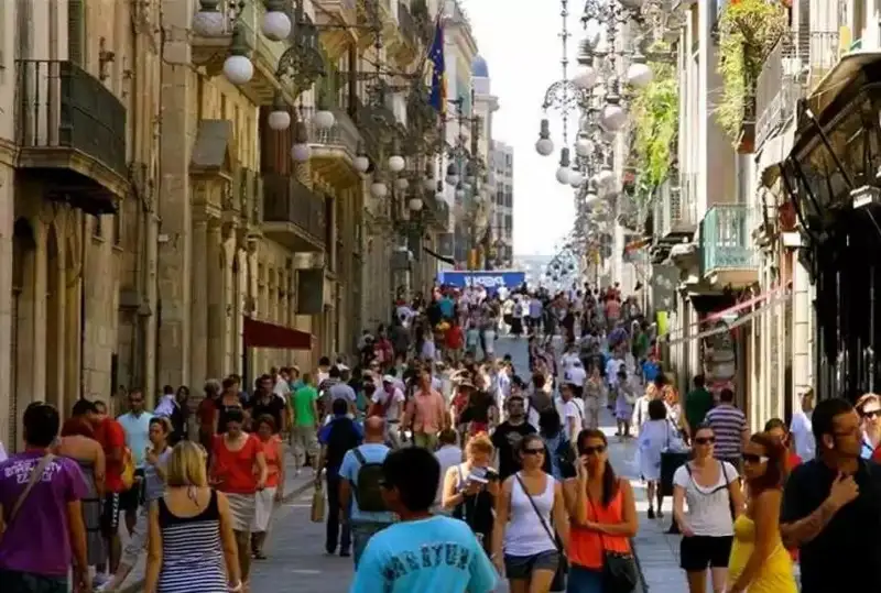 Испанияда 16 ёшдан ошганларга жинси ҳақидаги маълумотни ўзгартиришга рухсат берилади