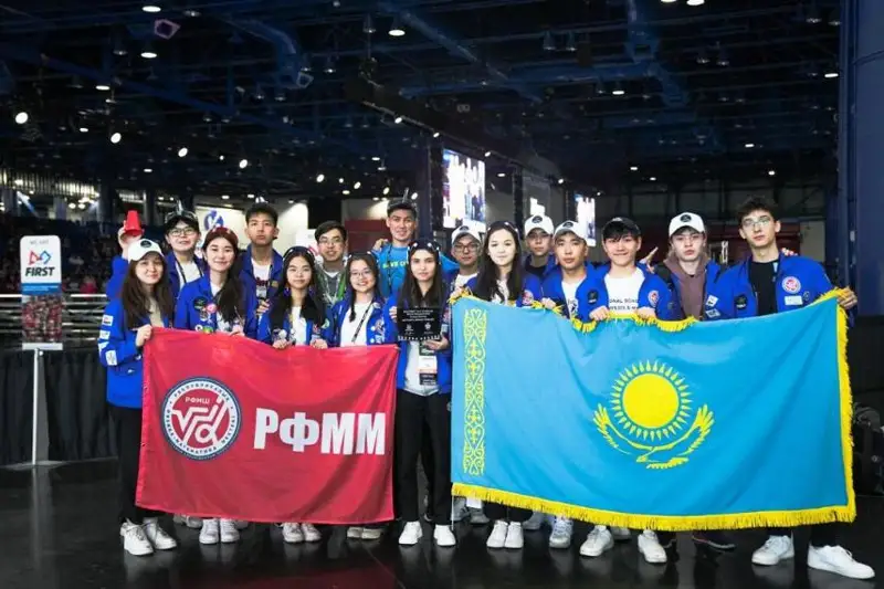 Три награды завоевали казахстанские школьники на всемирном чемпионате по робототехнике в США