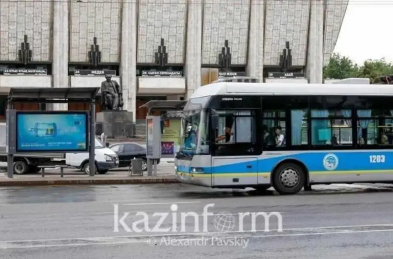 Какие уловки используют «зайцы» в автобусах и троллейбусах Алматы