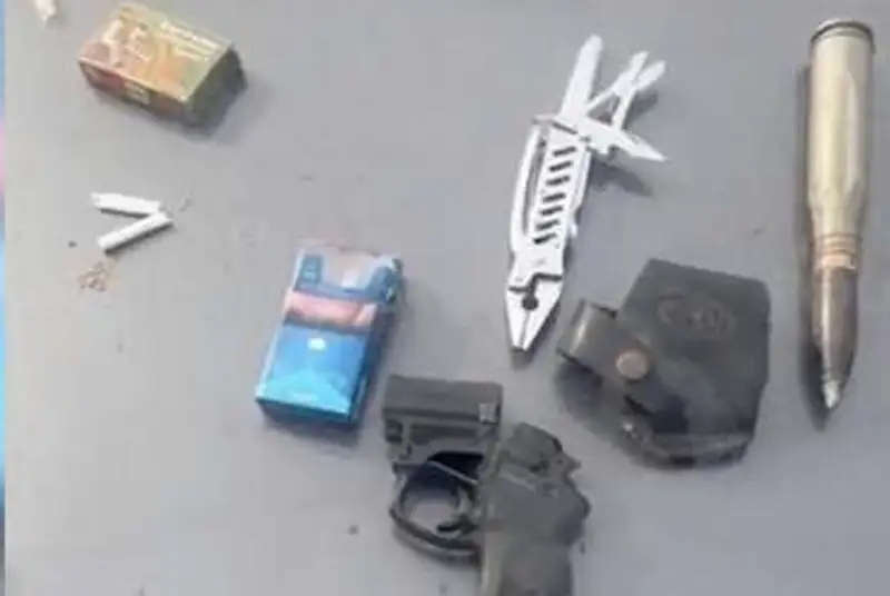 Мужчину с пистолетом задержали патрульные полицейские Алматы