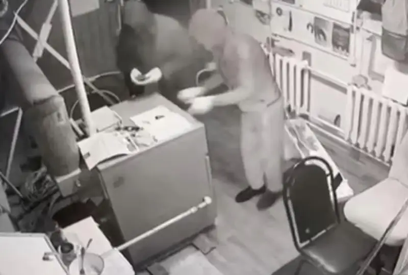 ب ق و- دا توناۋ ارەكەتى بەينەباقىلاۋعا ءتۇسىپ قالدى