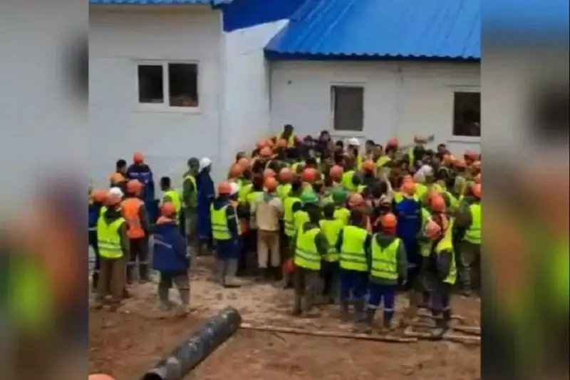 رەسەيدە قىرعىزستان مەن تاجىكستان ازاماتتارى اراسىندا جاپپاي توبەلەس بولدى