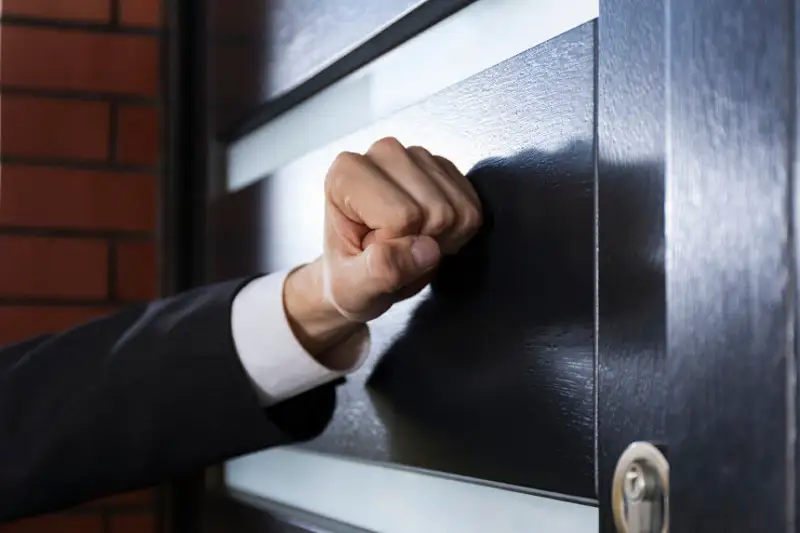 Коллекторов могут привлечь к ответственности за превышение полномочий