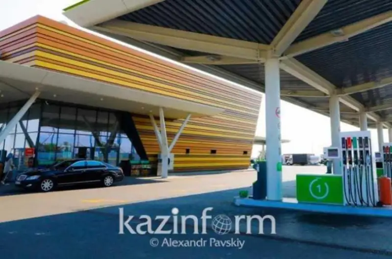 Jol boıyndaǵy qyzmet kórsetý nysandaryna jer berý rásimi jeńildetiledi