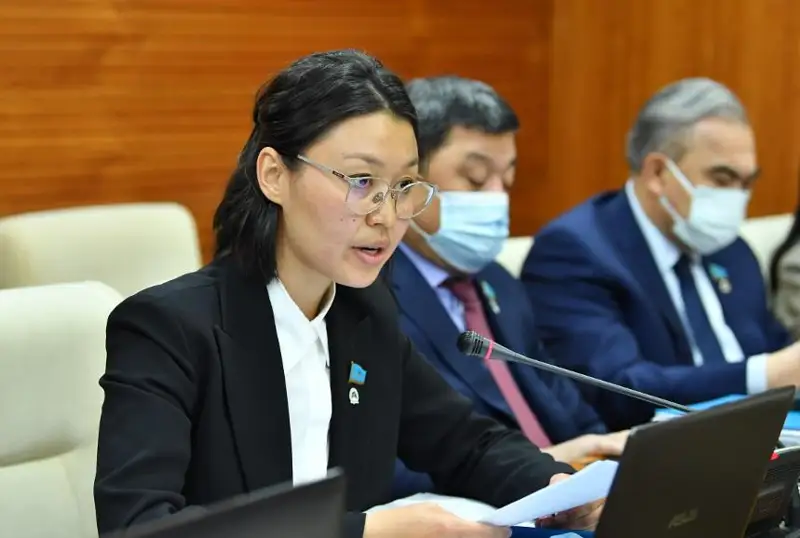 Zúlfııa Súleımenova birneshe orynbasary jumystan ketti degen aqparatqa pikir bildirdi