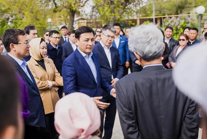 Алтай Кульгинов посетил социальные объекты в Атырауской области