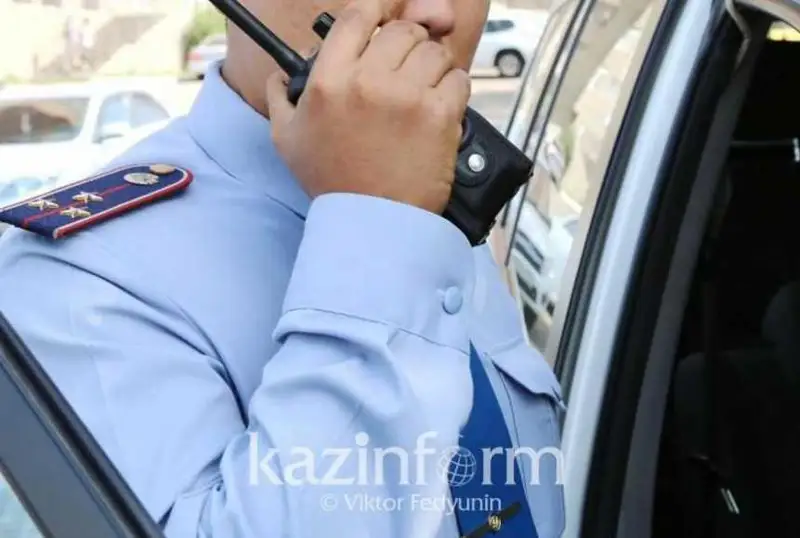 Almaty oblysynda kámeletke tolmaǵan qyzdy zorlady degen kúdikti ustaldy