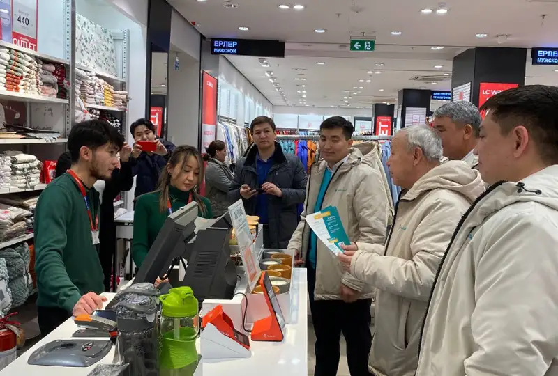 Кандидаты в депутаты провели встречу с населением в одном из ТРЦ Кызылорды