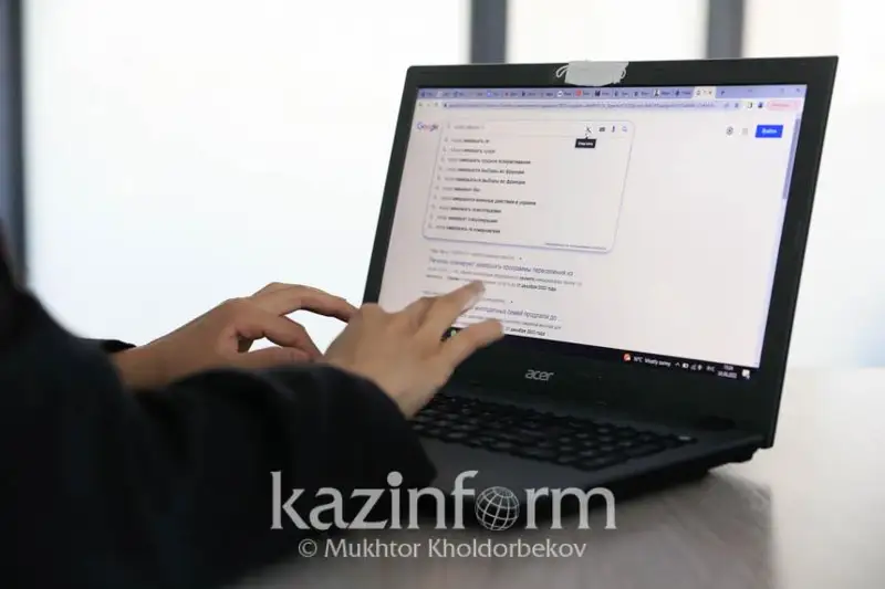 Áleýmettik jelide zańsyz kontent taratatyn ınternet resýrsty baıqaǵan jaǵdaıda qaıda habarlasý kerek
