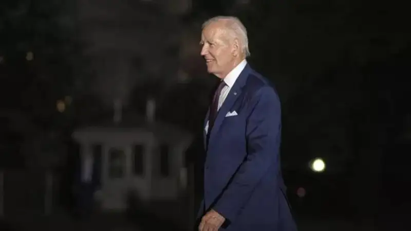 АҚШ Президенти неча ёшда бўлиши керак