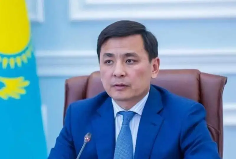 阿勒泰·阔勒格诺夫留任政府副总理