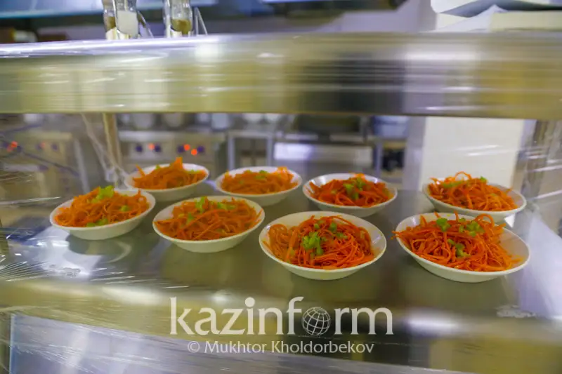 اسحاناسى جوق مەكتەپتەردە تاماقتاندىرۋدىڭ 3 ءتاسىلى ۇيىمداستىرىلادى