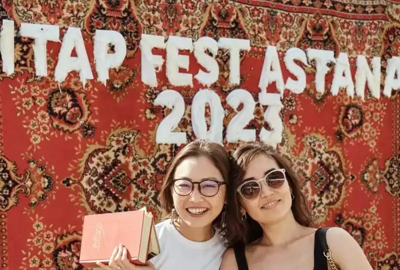 Astanada eń iri Kitap Fest jármeńkesi ótti