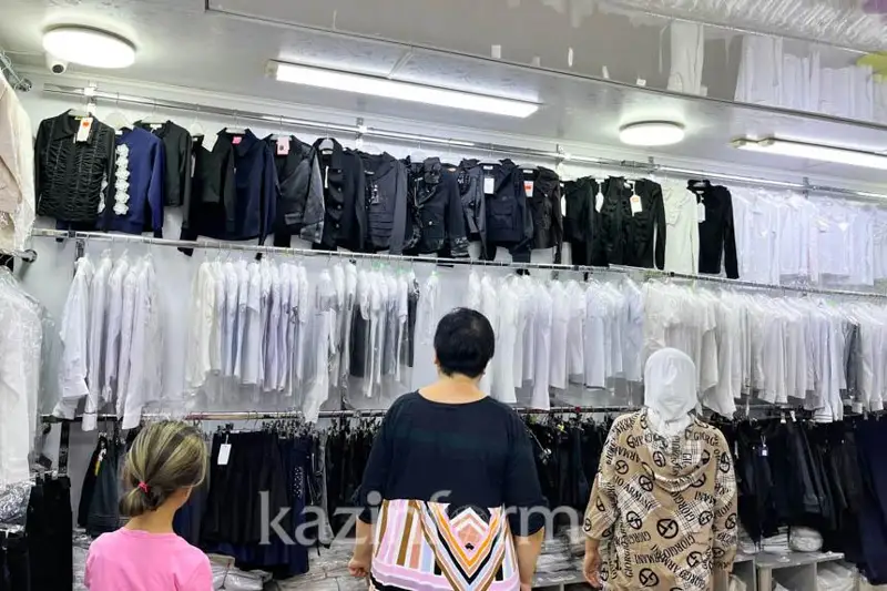 Сколько стоит собрать ребенка в школу в Бишкеке