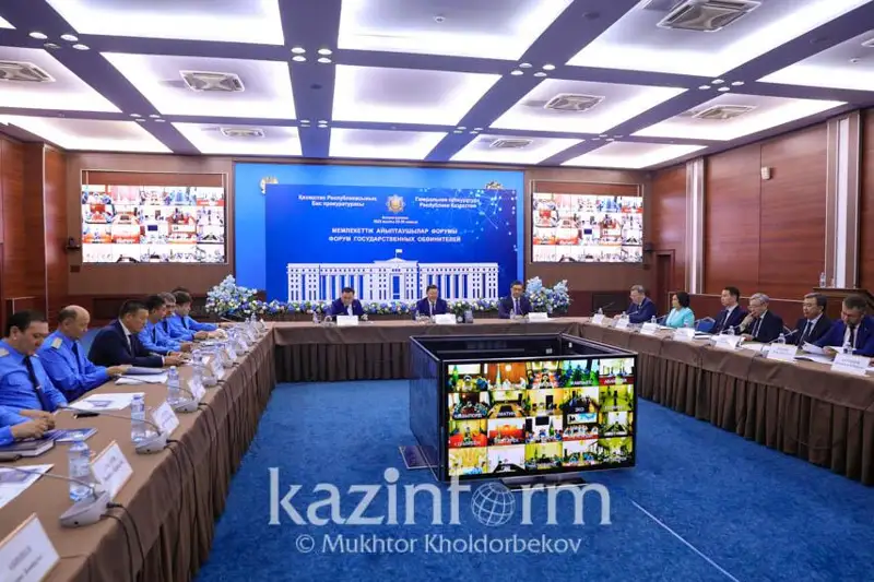 Уравнять статус адвокатов и прокуроров просит Айдын Бикебаев