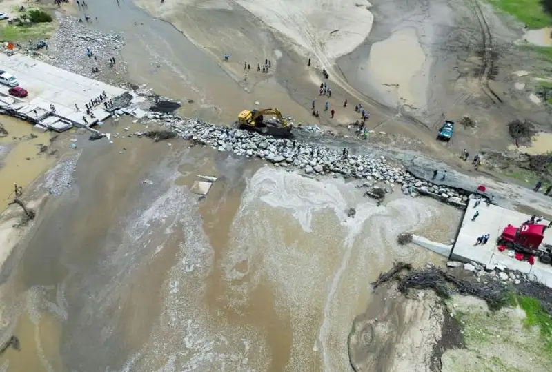 Шесть человек стали жертвами мощного циклона в Перу