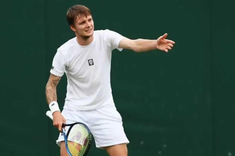 Александр Бублик проиграл во втором круге «Мастерса» в Мадриде