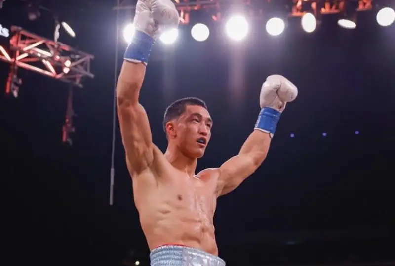 Абильхан Аманкул быстрым нокаутом выиграл третий бой в профи