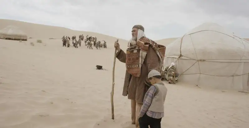 ساياسي قۋعىن-سۇرگىن ارقاۋ بولعان «اق بوز ءۇي» تاريحي فيلمى كورەرمەنگە جول تارتتى