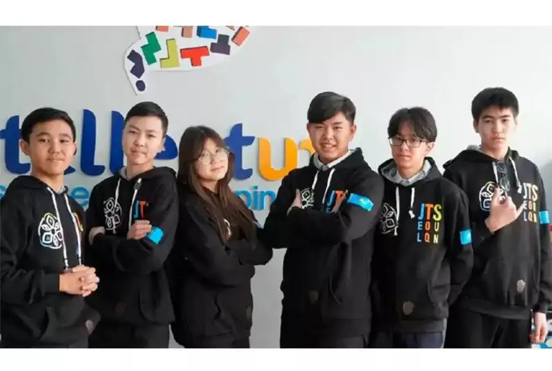 Қарағандилик ўқувчилар АҚШдаги танловга инновацион лойиҳа тақдим этмоқчи