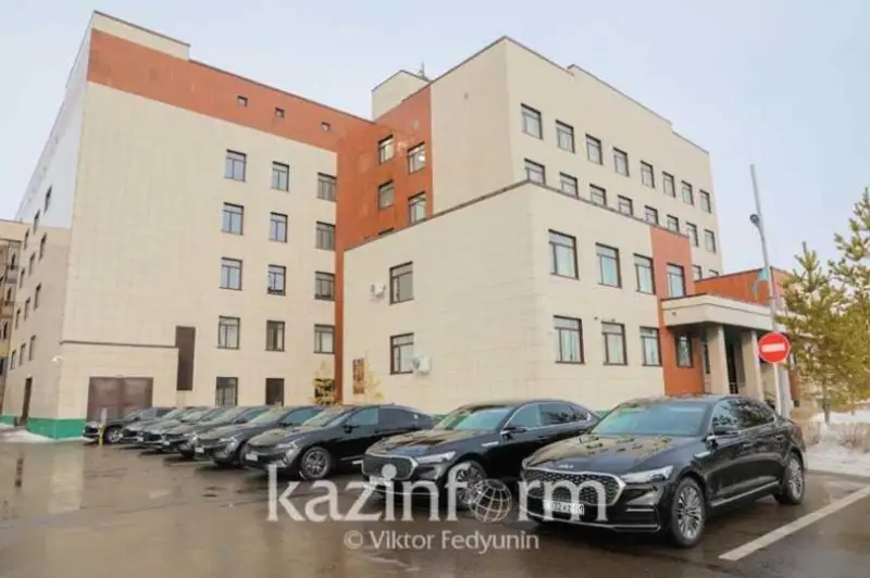 Depýtattar minetin kólik júrgizýshisiniń bir kúni