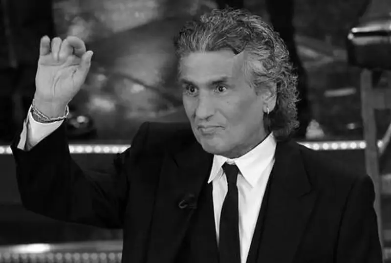 Певец и автор песен Тото Кутуньо умер в возрасте 80 лет