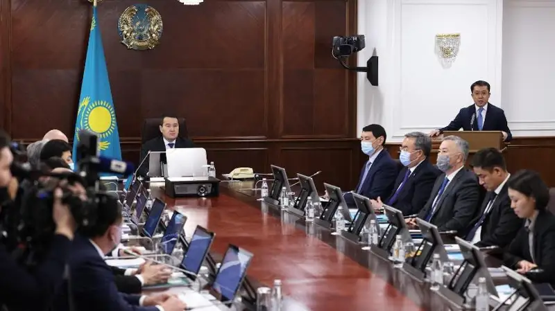 Álıhan Smaıylov 2022 jylǵy el ekonomıkasyn qorytyndylady