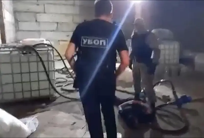 Óskemende spırtti asa iri kólemde zańsyz jetkizýmen aınalysqan toptyń joly kesildi