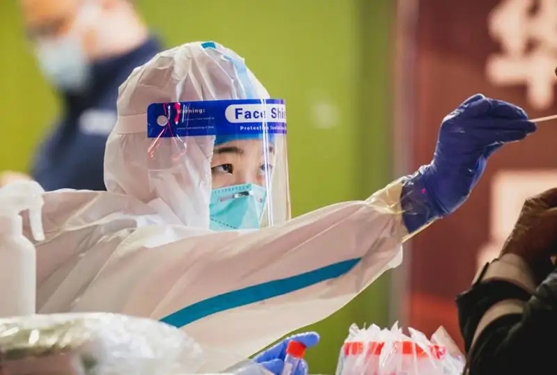 Число смертей от COVID-19 уменьшилось на 95 % - ВОЗ