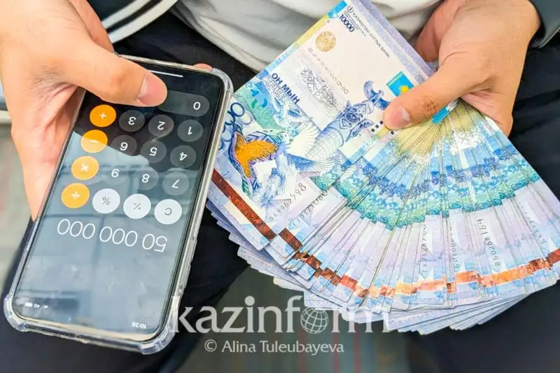 Pavlodar turǵyndaryn 40 mln teńge qaryzǵa batyrǵan alaıaq ustaldy