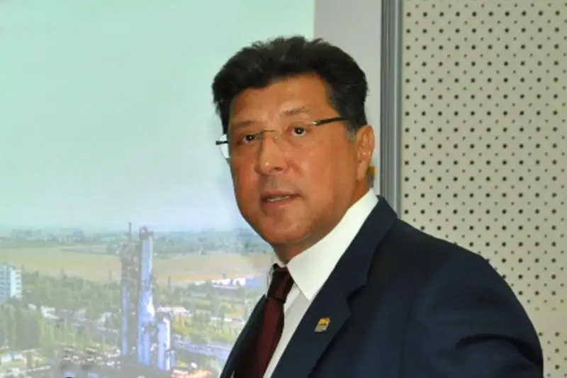 Суд в Атырау оправдал экс-директора АНПЗ Шухрата Данбая, обвиняемого в нанесении крупного ущерба предприятию