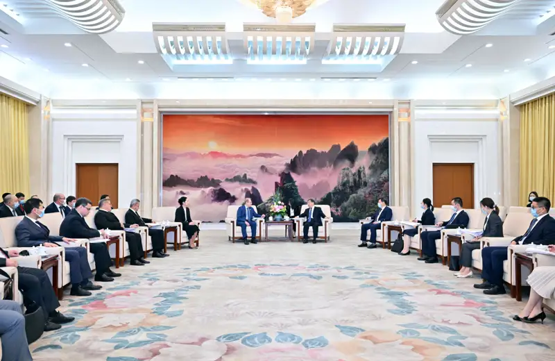 哈萨克斯坦议会下院副议长出席中国－中亚政党对话会
