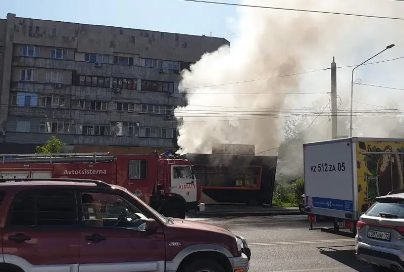 Бургерная горела в Алматы