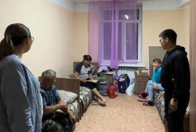 سەمەيدەگى ورمان ءورتى: بۇلاقتان 80-گە جۋىق ادام كوشىرىلدى