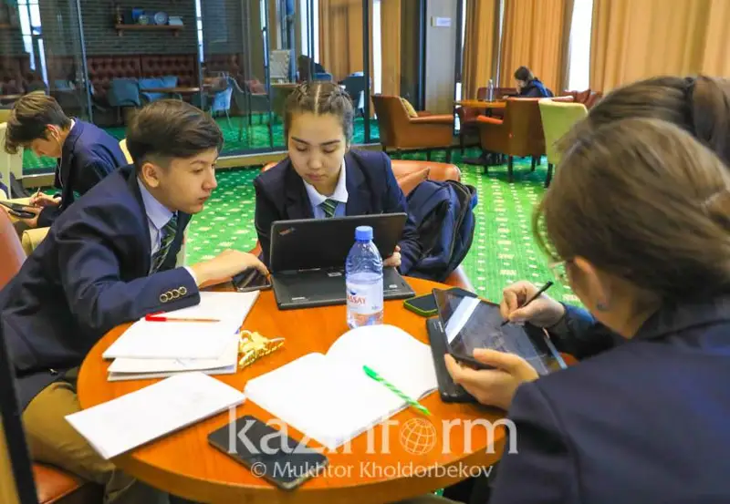«Samruk-Kazyna Trust» qory bıyl qandaı qaıyrymdylyq jobalaryn júzege asyrdy