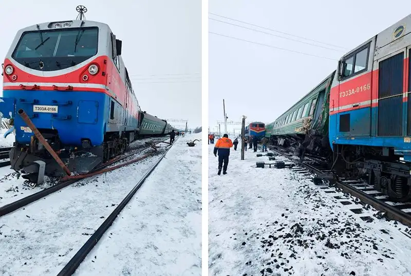 Локомотив столкнулся с пассажирским поездом в Актюбинской области
