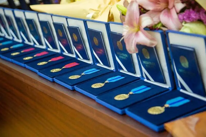 Награды отличившимся сотрудникам и ветеранам вручили в МВД РК