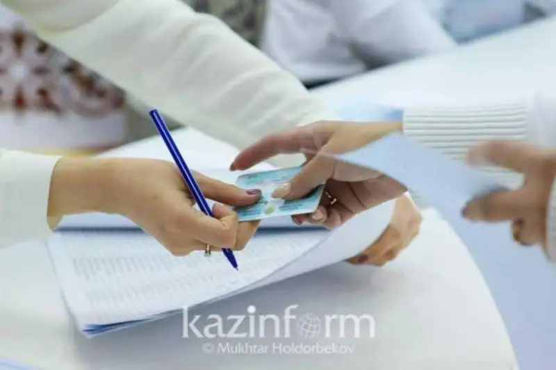 Memleket basshysy: Lobbıstik qyzmetti zańmen retteý jolyn zertteý kerek