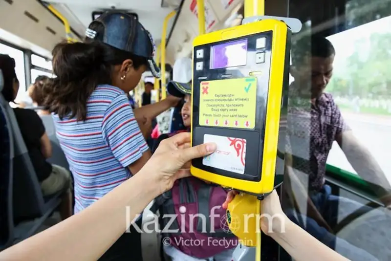 استانالىقتاردىڭ تەڭ جارتىسى اۆتوبۋستا جول اقىسىن تولەمەيدى