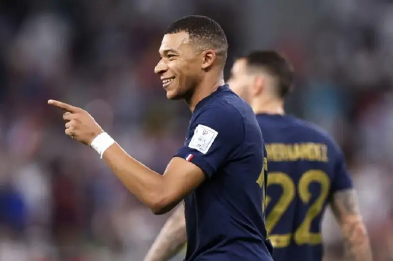 Килиан Мбаппе Францияда йилнинг энг яхши спортчиси деб топилди