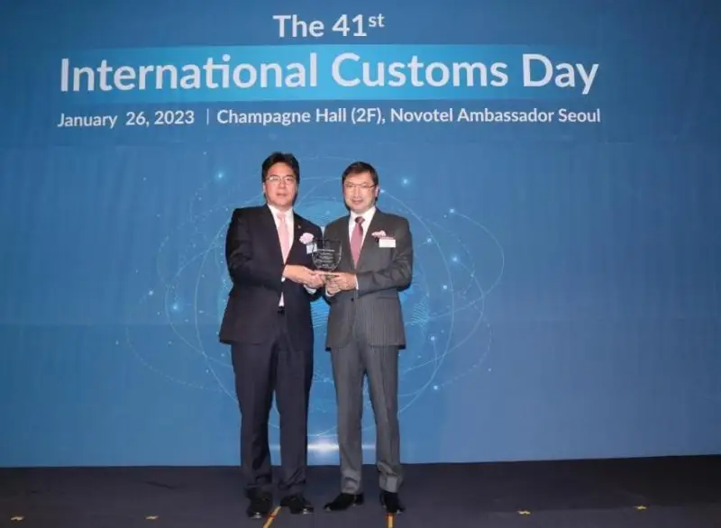 哈萨克斯坦驻韩国大使馆获韩国海关奖
