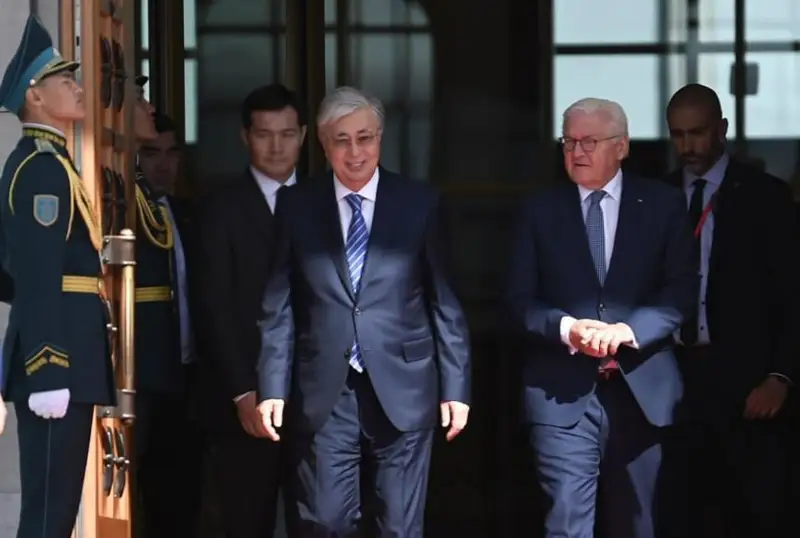 Қасим-Жомарт Тоқаев Германия Президентини аэропортдан кузатиб қўйди