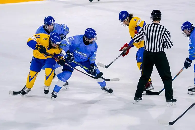 Казахстан обыграл Украину на чемпионате мира по хоккею